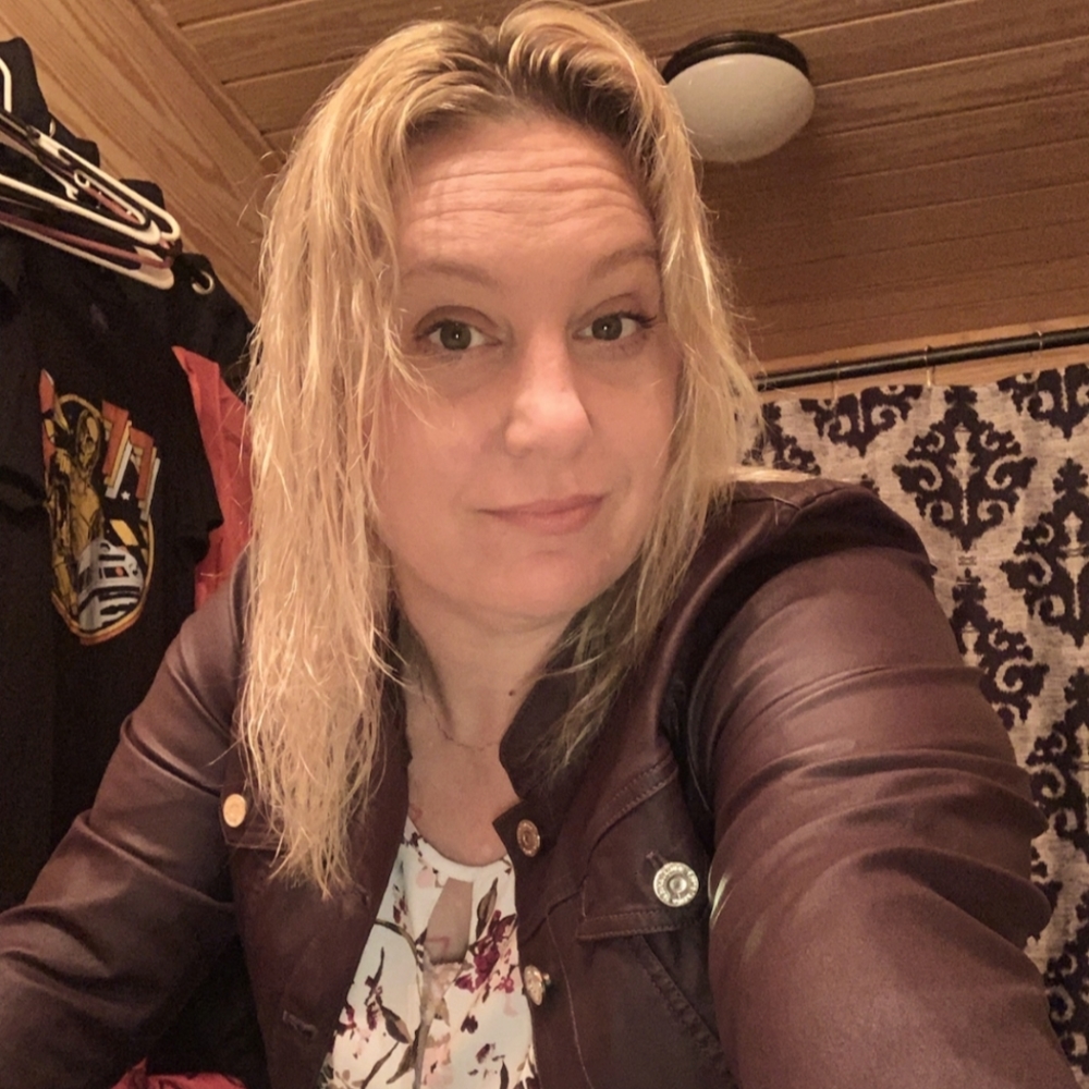 Meet your Posher, Jennifer